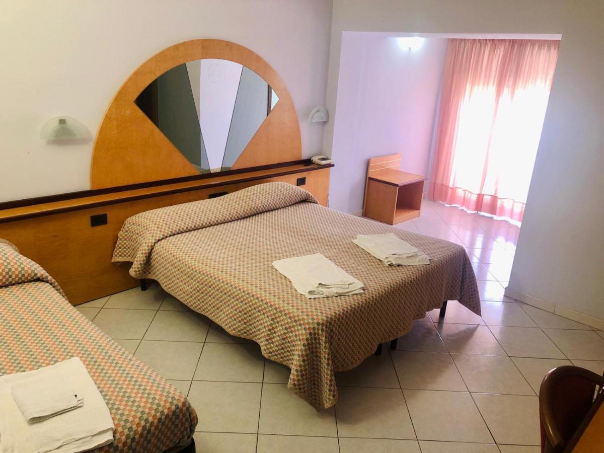 Hotel Solaris Casalbordino Dış mekan fotoğraf